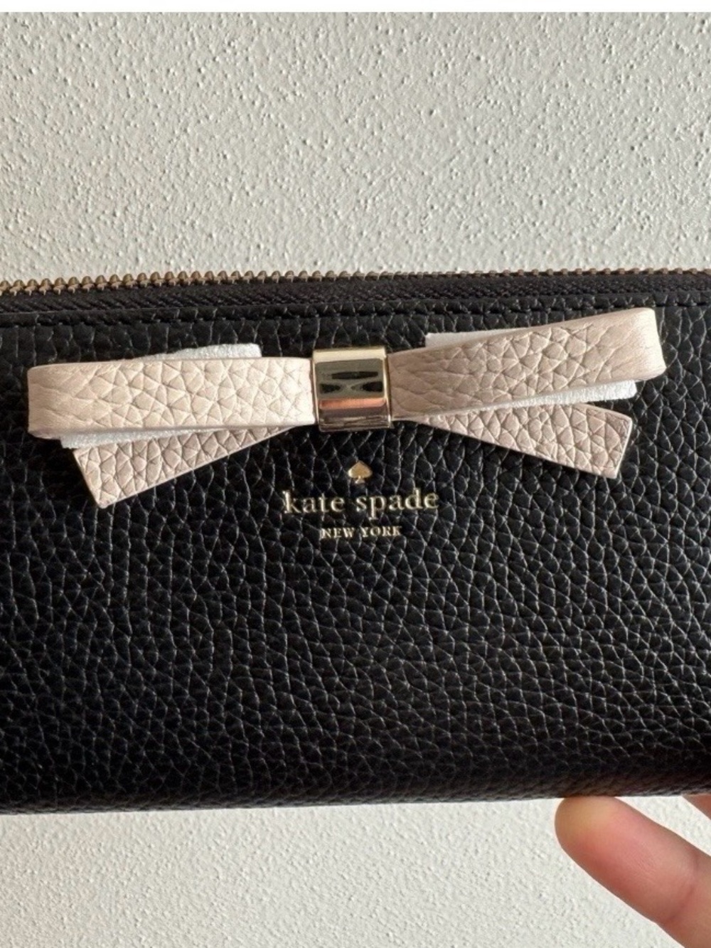 New! With tags! kate spade Black Pebbled Leather Wallet with Cream Bow Accent